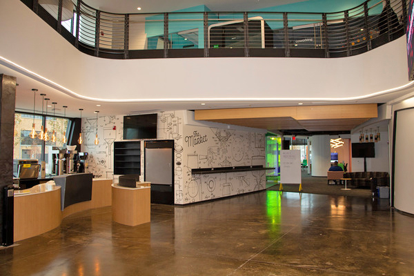 Wexford 4220 Duncan Lobby