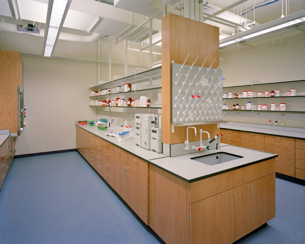 Washington University laboratory space