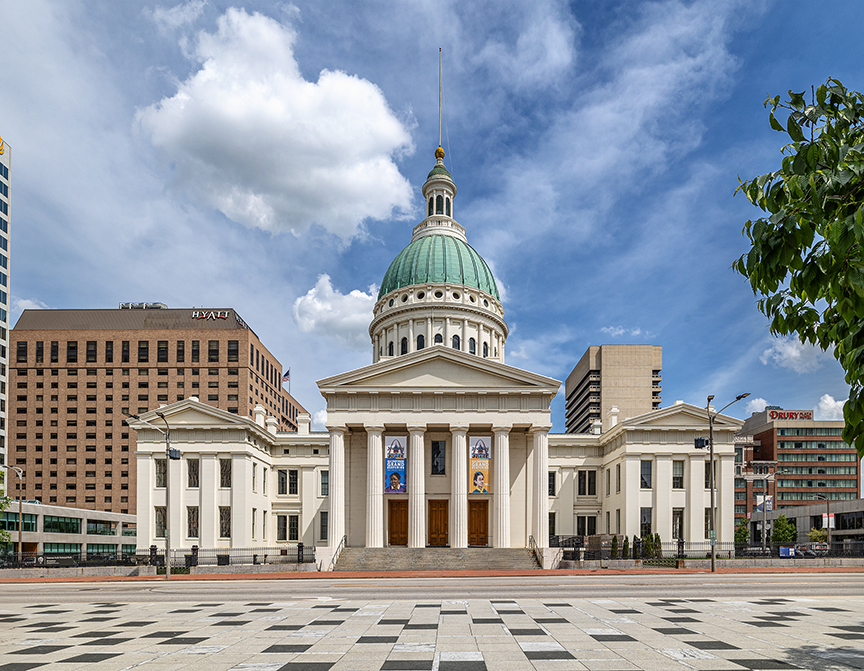 Exterior view of the St. Louis Old Courthouse with landscaping
