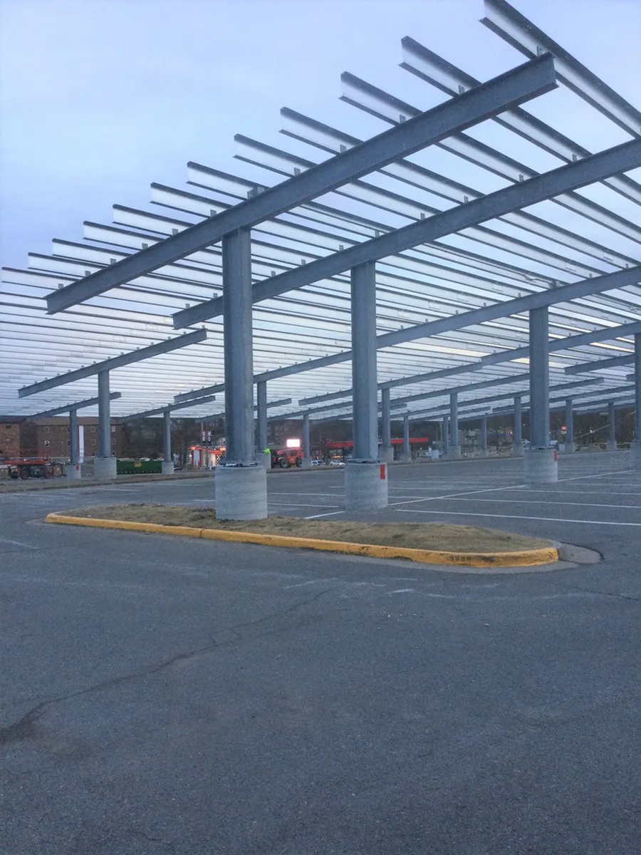 Steel structural framework for a large canopy